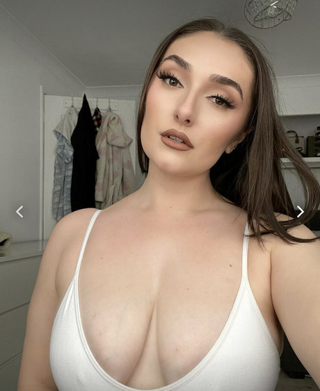 Samantha Warren model beautiful picture