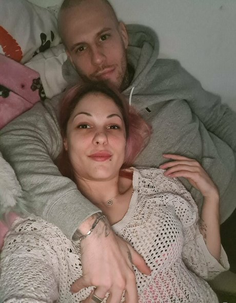 purple butterfly top model gallery