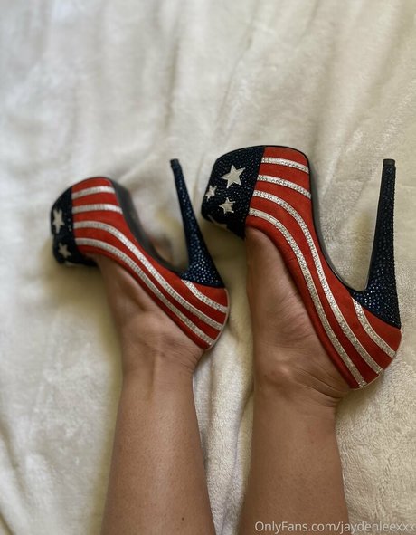 chubby blonde onlyfans best pictures