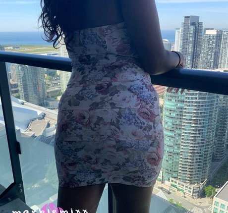 _marblemixx_ naked pornstar image