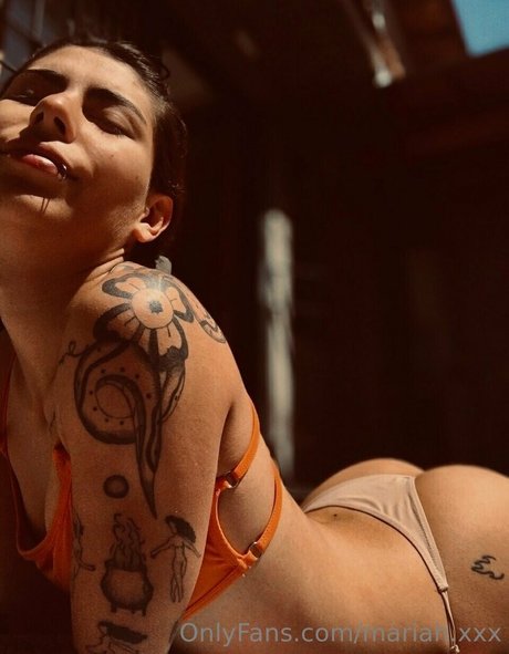 mariahh23 naked model pics