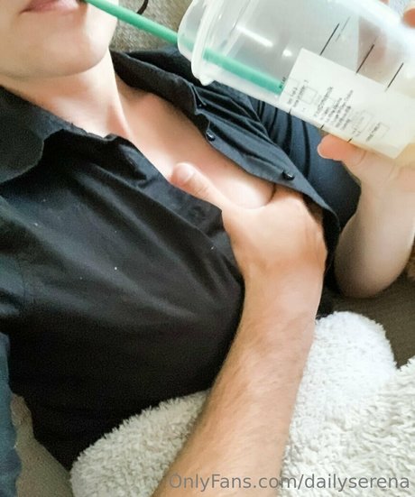 Dailyserena pornographic model pics