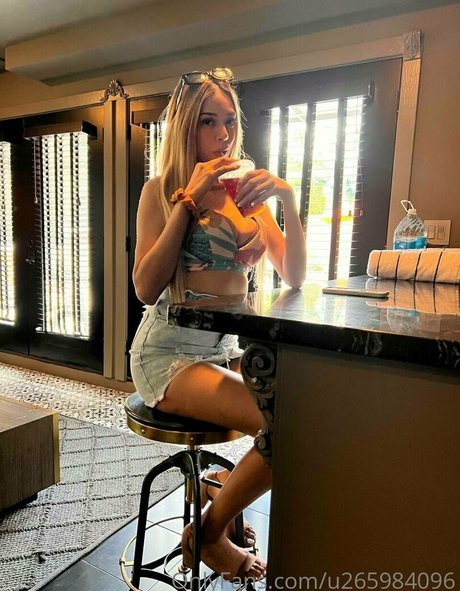 danagorgeus free model galleries