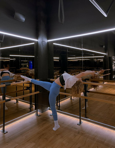 missashley19 model sexy pics