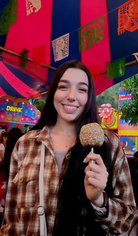 woodgiselle high quality pornstar pictures