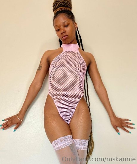 mskannie hot actress photo