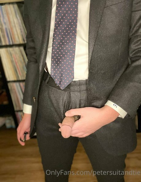 petersuitandtie pornographic actress archive