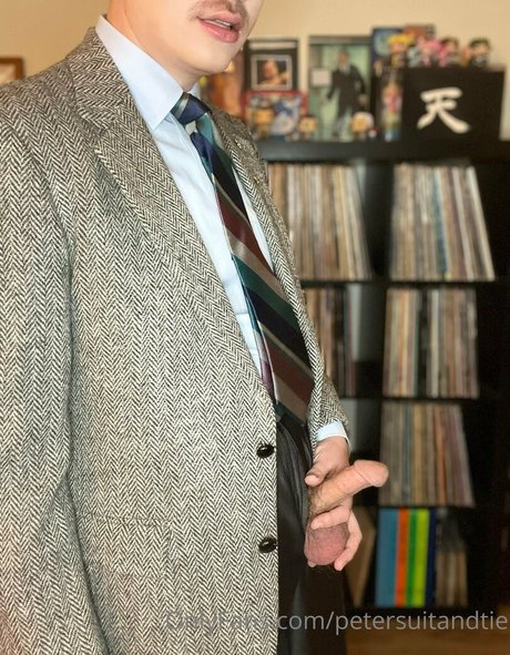 petersuitandtie pornstar naked photo