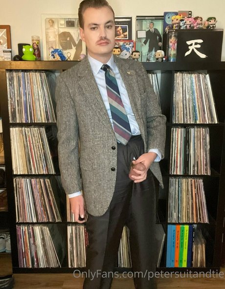 petersuitandtie xxx actress images