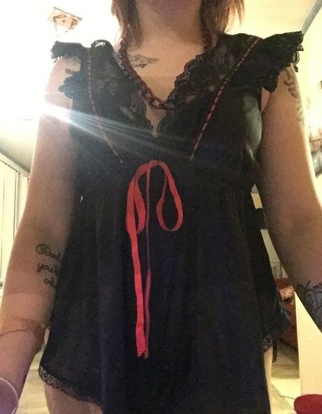 ciricesinsss naked pornstar gallery