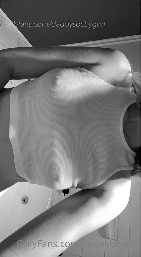 sunnybbygirl art star photos