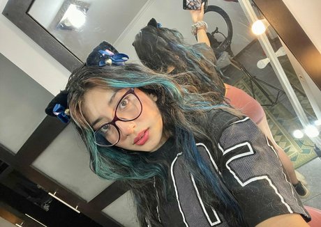 thundergirlfriend model top archive