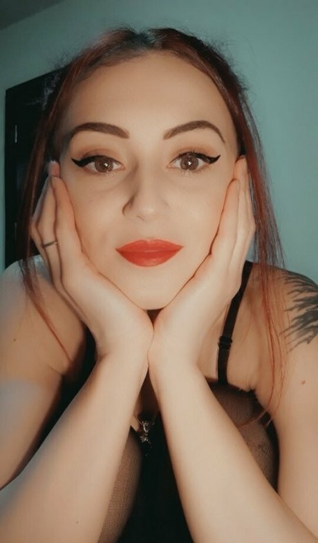 evabanefree model hot photos