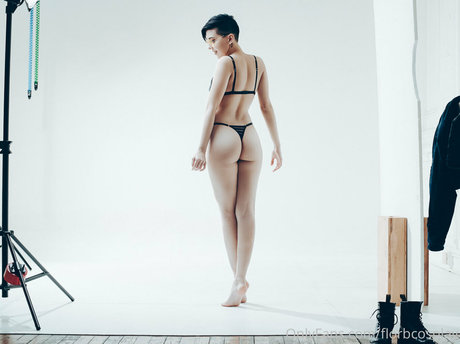 florbcosplay nudes actress photo