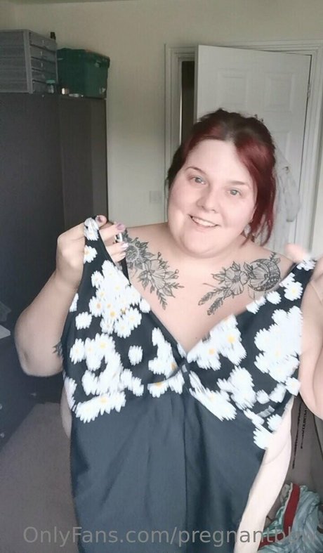 expandingbbw naked model photos