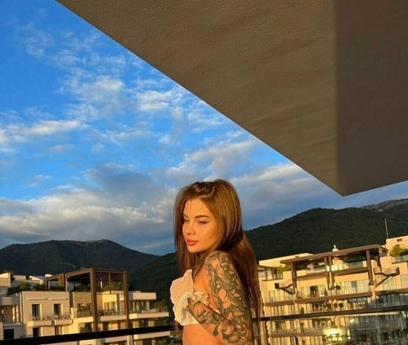 teen dildo onlyfans sexy photos