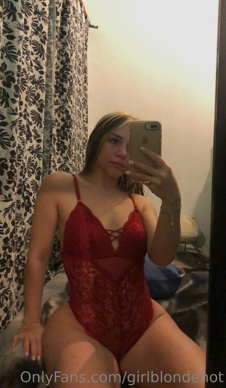 girlblondehot nudes model pictures