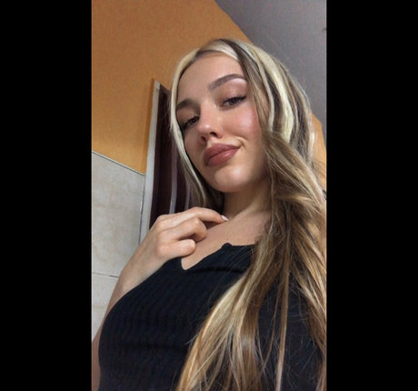 girlblondehot sex star archive