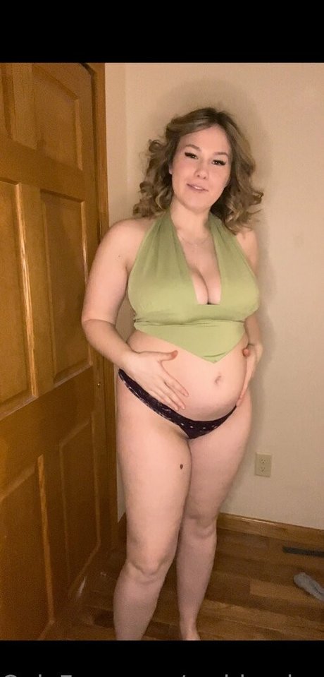 msblondepiggy hot star pics