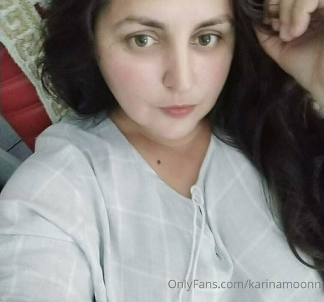 karinamoonn exclusive actress pictures