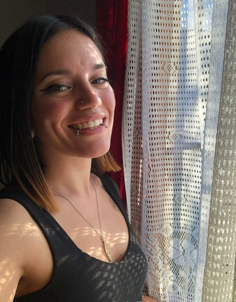 erotiniii pornstar erotic image