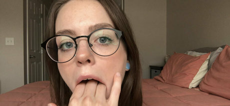 heyimella star naked photos