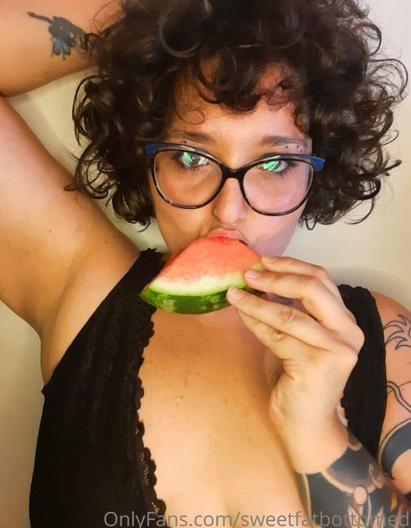 sweetfatbottomed adult actress image