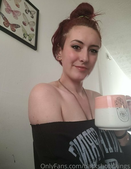 backshotvikings model sexy photos