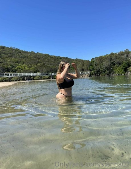 sienna02 star high quality pics