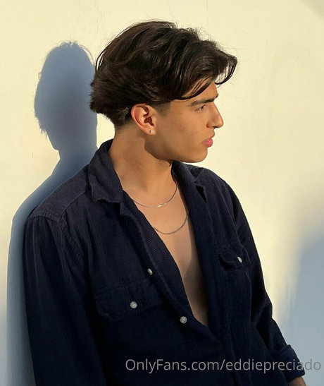 evillxe naked pornstar img