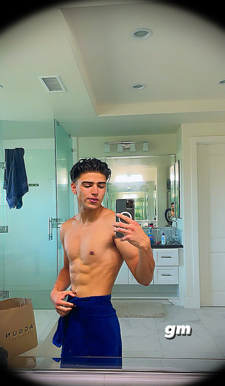 pretty ebony onlyfans adult pics