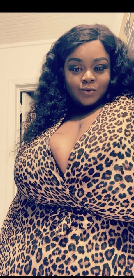 bigbabii sexy actress pics