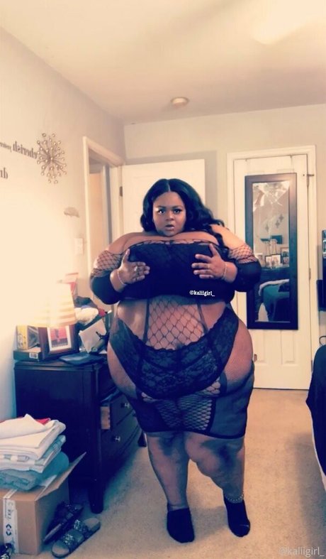 bigbabii star naked pic