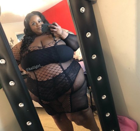 bigbabii model naked galleries