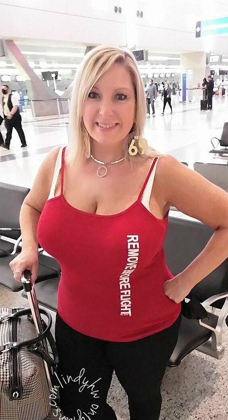 blonde yoga onlyfans sexy nude pics