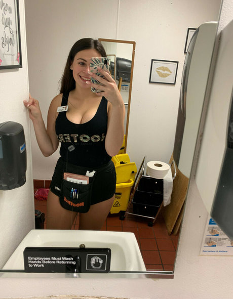 DDDbrii pornstar pretty photo