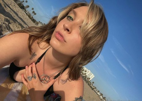 willowwhispers pornstar hd picture