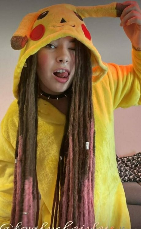 curlyjewelfree art star gallery