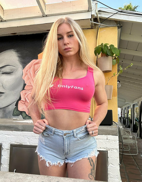 naughtytalulah model porn pictures