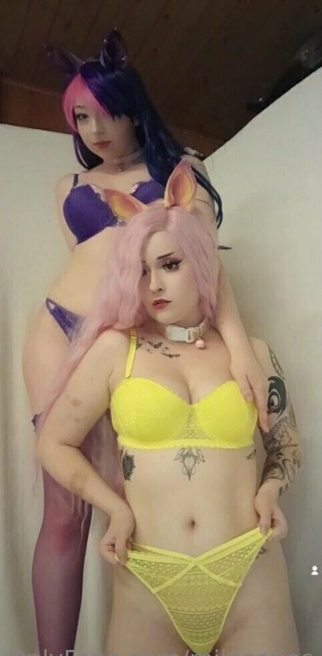 milescries model pretty photo