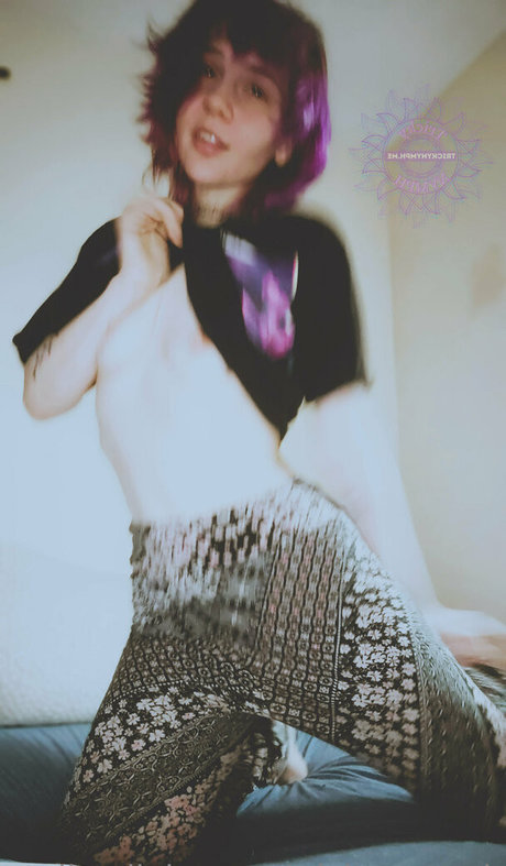 skinny ass onlyfans exclusive pic