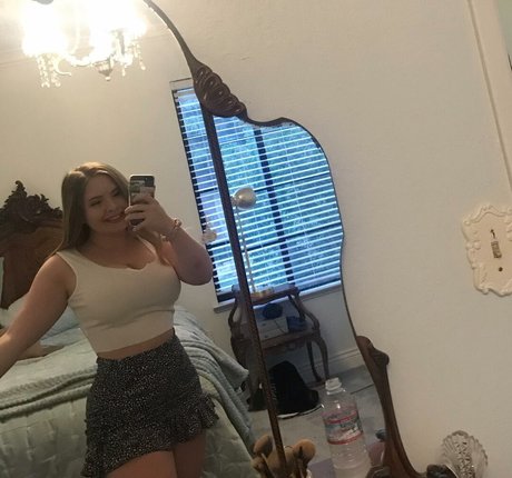 Haley E hd star photo