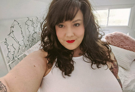 milf yoga onlyfans nudes images