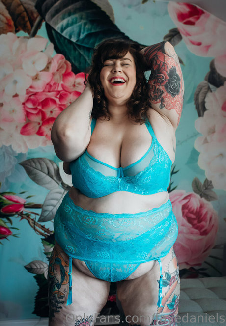 cheerleader nude onlyfans beautiful pics