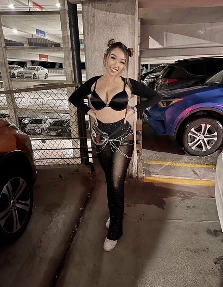 Lizzie vx pornstar naked gallery