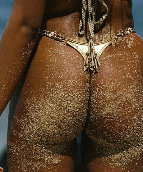 Aslayy Baugh naked model galleries