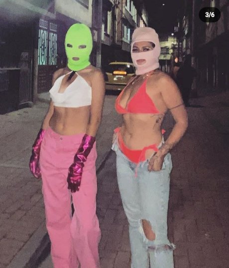 monirojas oficial exclusive star image