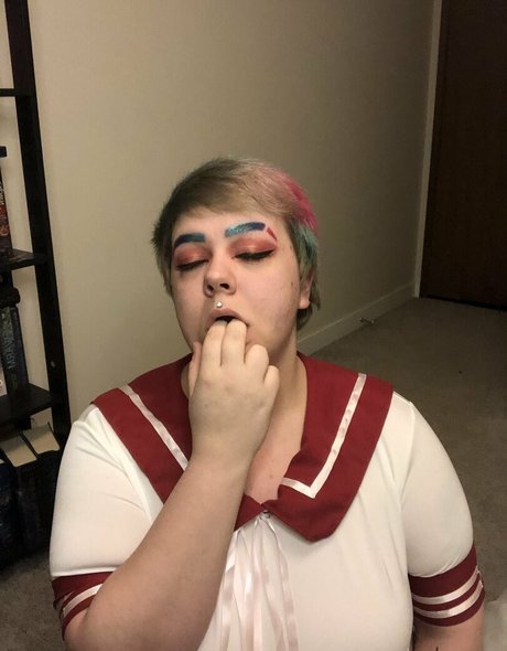 mainsqueez3free model adult pictures