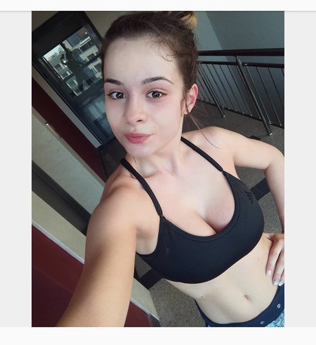 m1vanova pornographic actress pictures