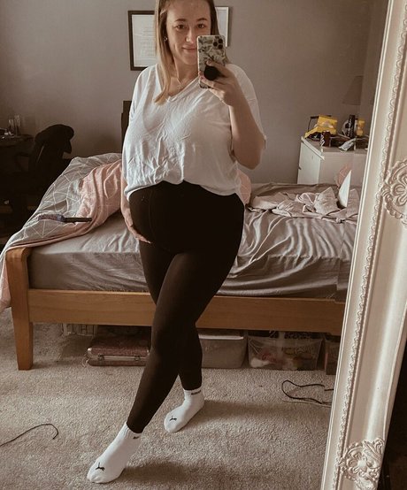 lesbian feet onlyfans porn images